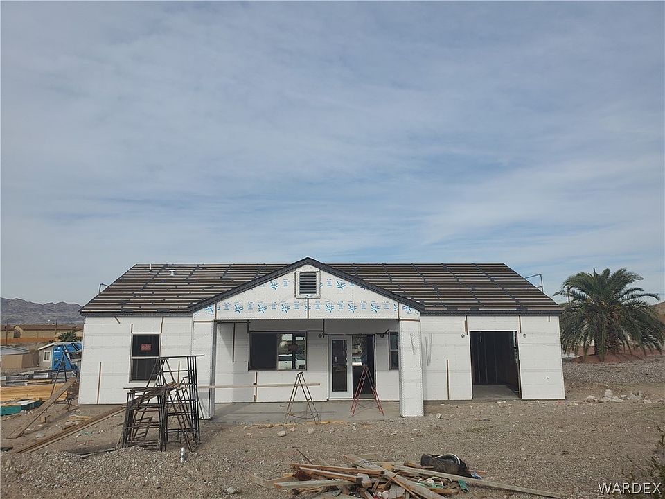 2nd image of 2450 Merrill Lane