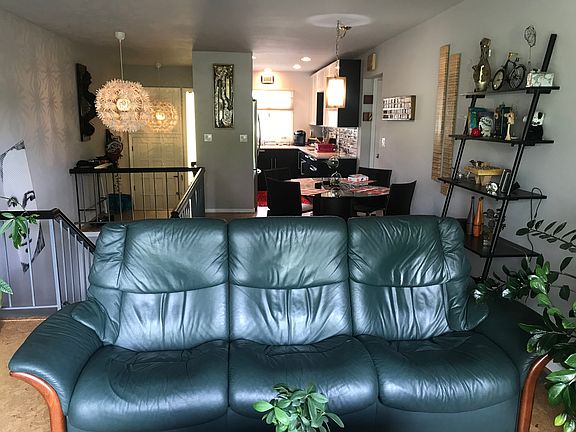 Living Room/Kitchen