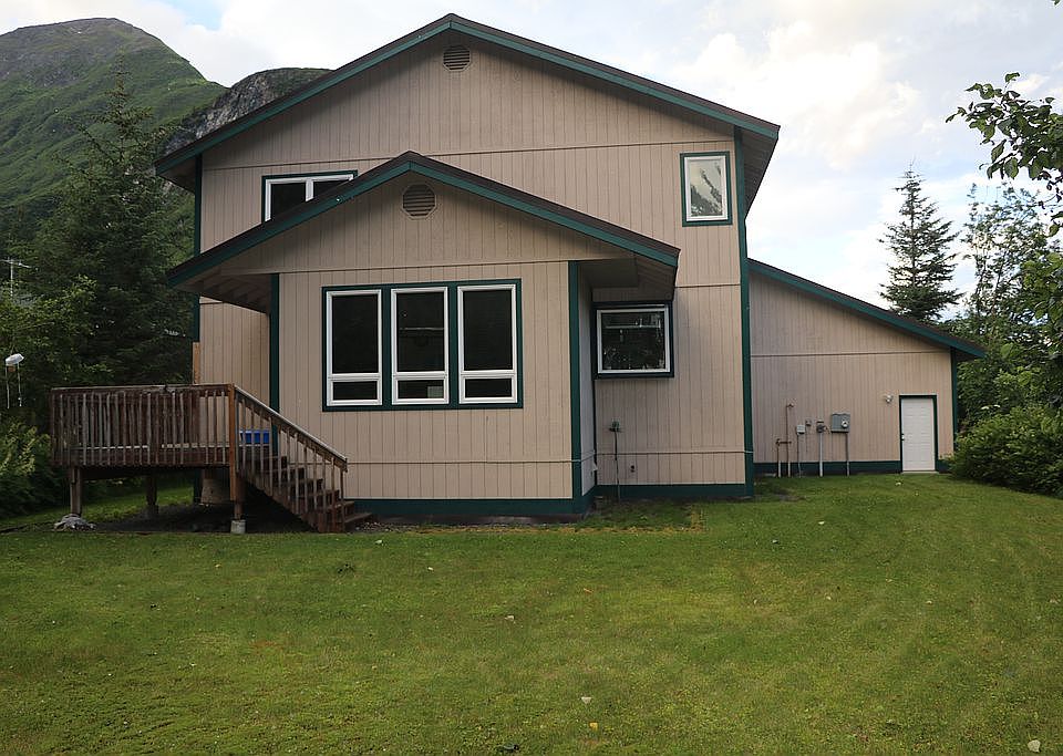 2nd image of 1210 Mineral Creek Pl
