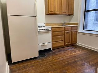 30-80 32nd St #18, Astoria, NY 11102