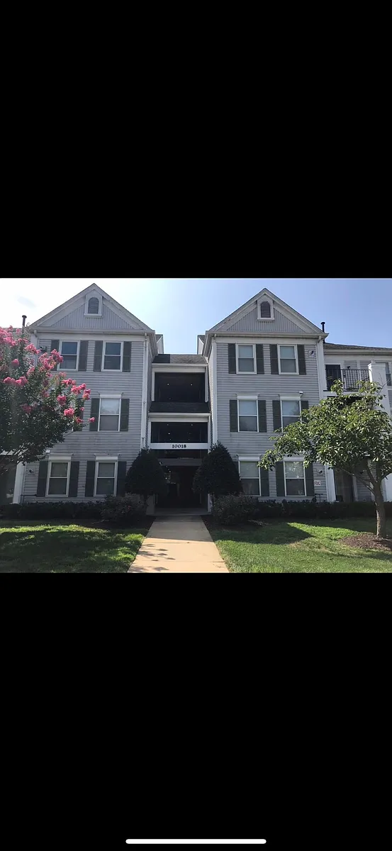 Building Photo - 10018 Vanderbilt Cir #4