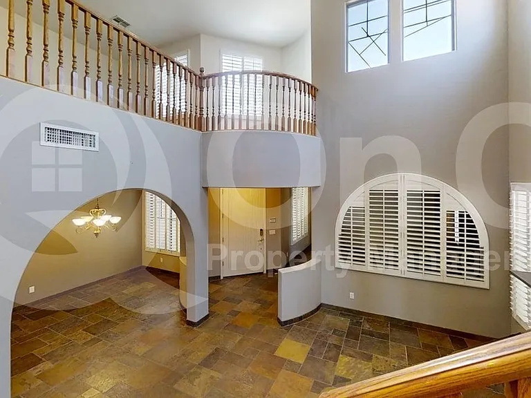 16617 S 27th Ln — Photo 5
