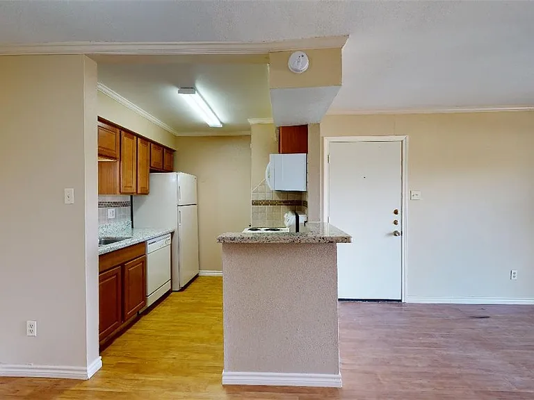 904 University Oaks Blvd #1 — Photo 5