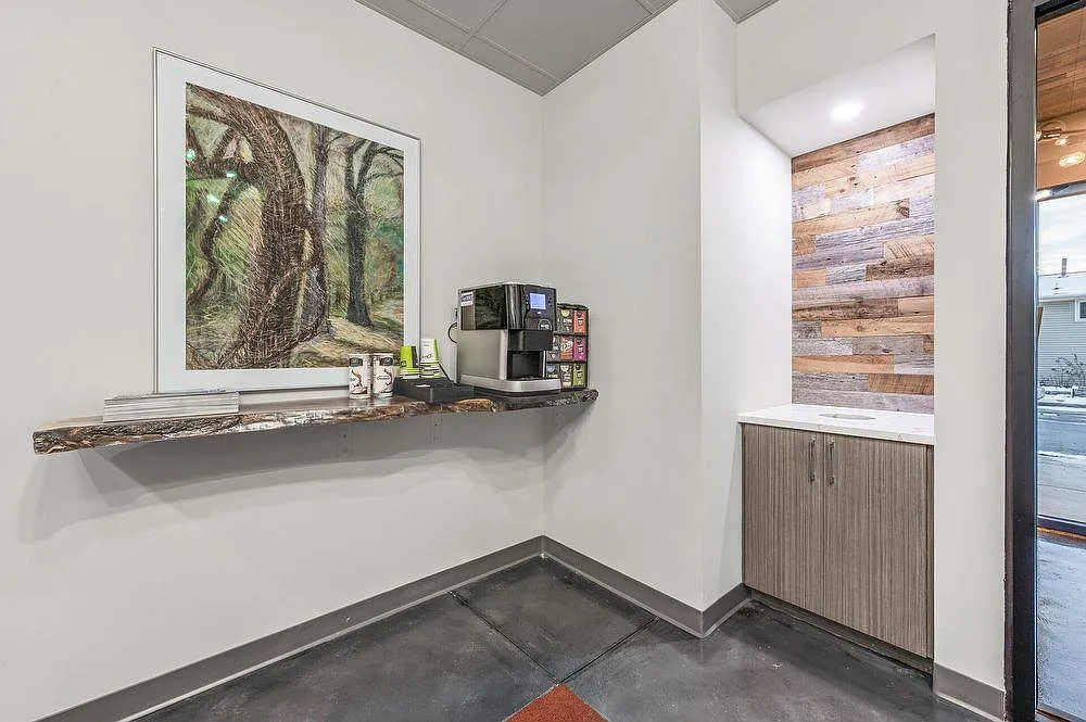 2 bed, 1380 sqft, $2,495 — Photo 3