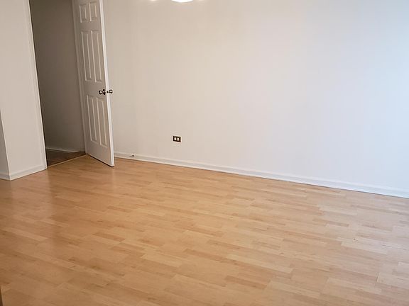 5th image of 4108 Brentwood Ln