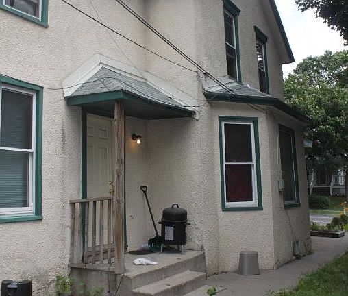 5th image of 2605 Fremont Ave N