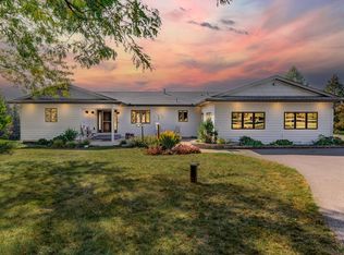 441 Red Brick Rd, Hudson, WI 54016