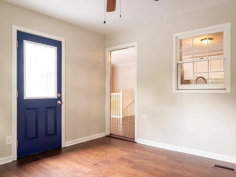 401 Freshman Dr — Photo 13
