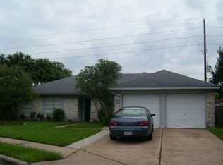 13622 Oak Ledge Dr, Houston, TX 77065