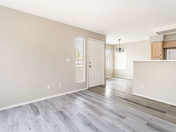 5th image of 3101 Casey Dr Unit 202