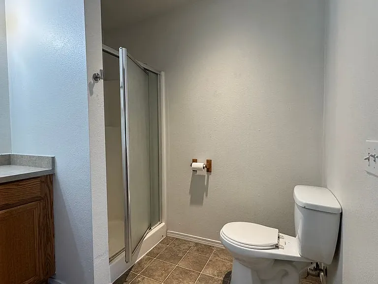 1512 Brook Ct — Photo 11