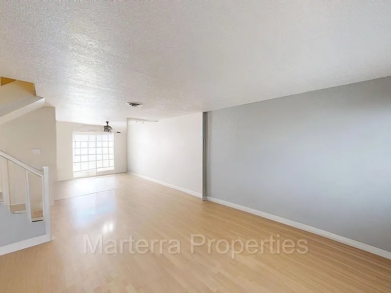 119 Morristown Ln — Photo 2
