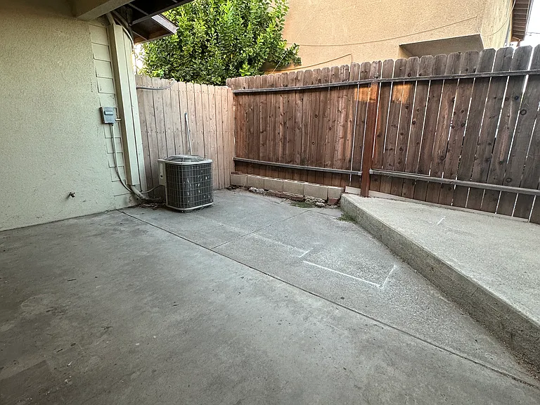 1064 Waters Ave #3 — Photo 19