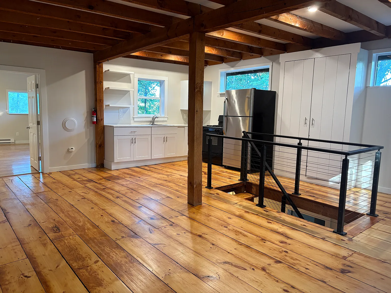 2 bed, 1028 sqft, $2,300 — Photo 3