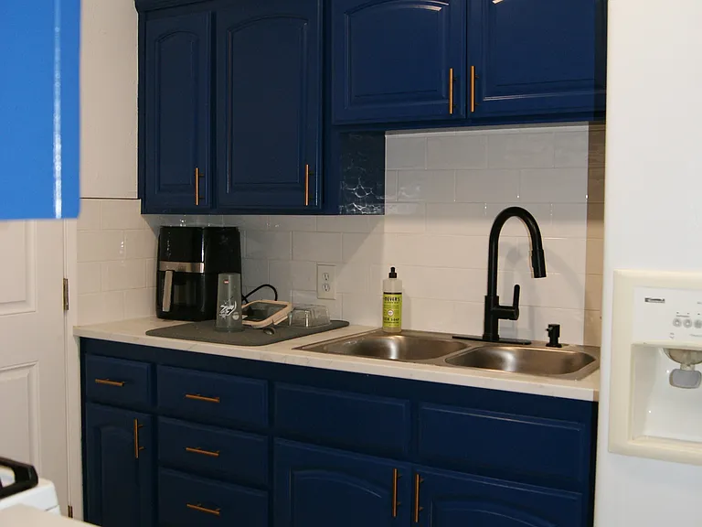 414 1/2 N G St — Photo 10