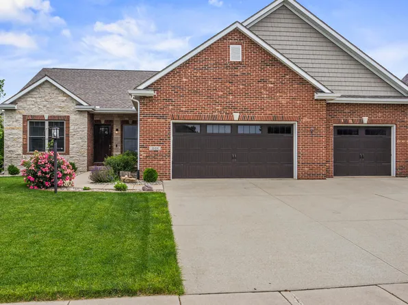 1604 Kassen Ave, Mahomet, IL 61853