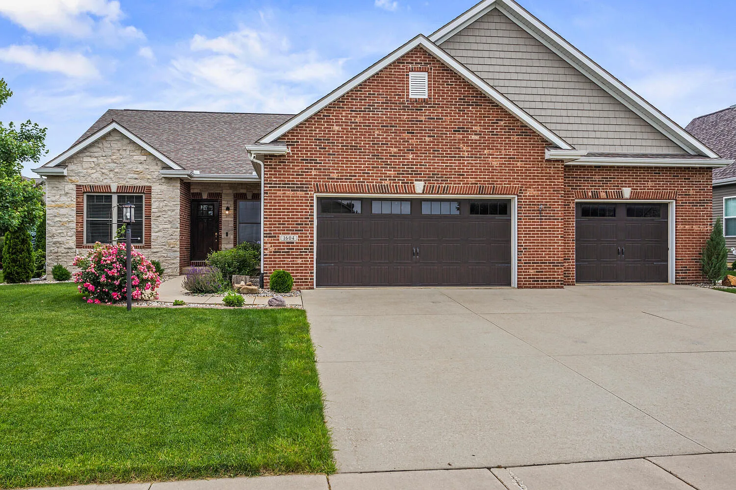 1604 Kassen Ave photo 1