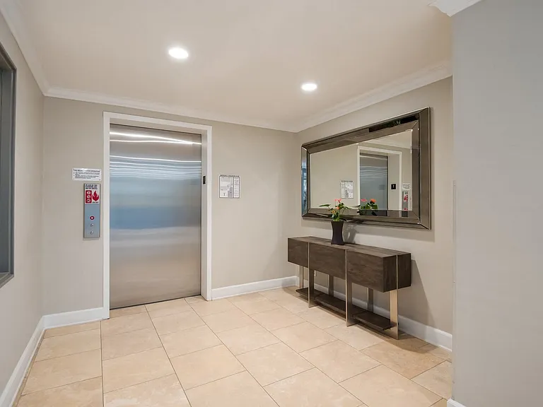 3700 Sepulveda Apartments — Photo 36