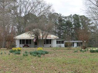 578 Craven Rd, Bowdon, GA 30108