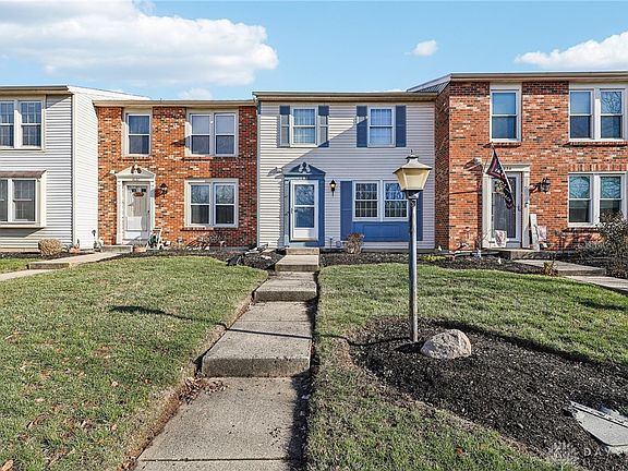 2nd image of 1634 Longbow Ln
