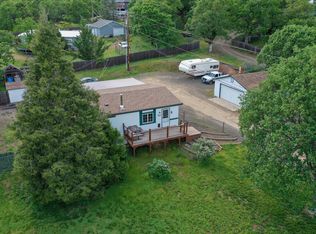 27 Sarma Dr, Shady Cove, OR 97539