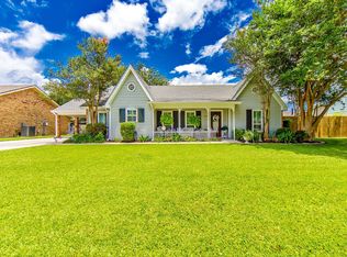 204 Lake Crescent Cir, Houma, LA 70360