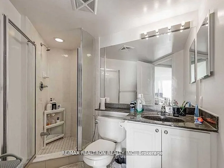 35 Bales Ave #1011 — Photo 8