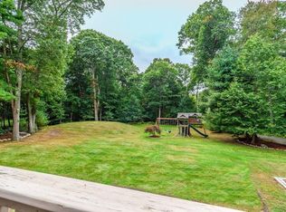 58 Old Meeting House Ln, Norwell, MA 02061