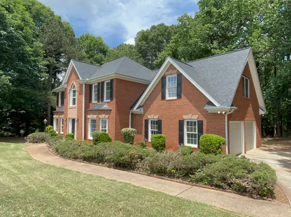 2440 Washington Dr, Douglasville, GA 30135