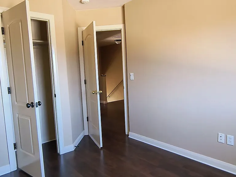 370 W 1425 N #42 — Photo 17