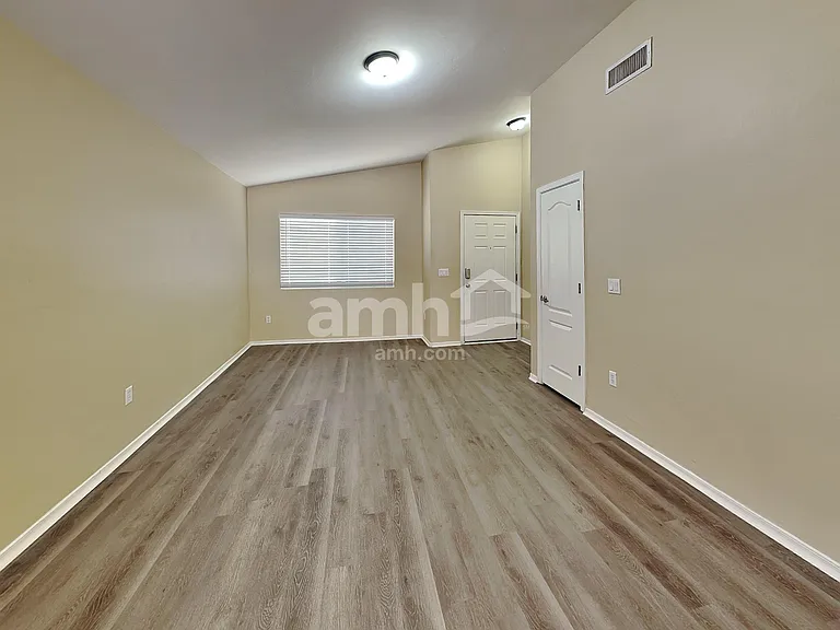 4133 E Lushfield Dr — Photo 7