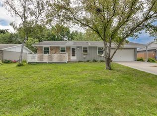 1032 Ramsdell Dr, Apple Valley, MN 55124