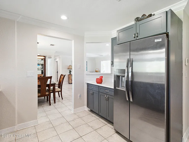 1201 S Shannon Ave — Photo 33