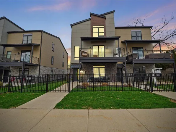 153 Morgan Blvd APT 1, Valparaiso, IN 46383