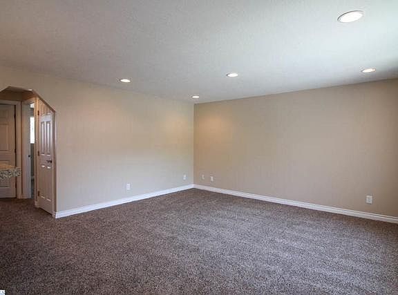 2nd image of 526 S 40th Ave APT D211