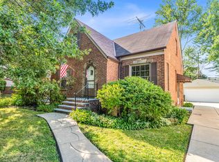 9706 Park Heights Ave, Garfield Heights, OH 44125