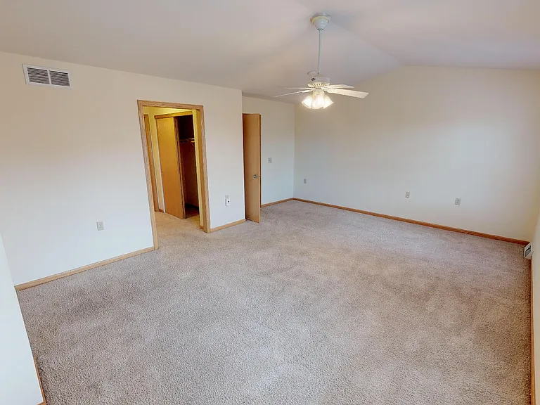 1203-1243 Prospect Cmns — Photo 25