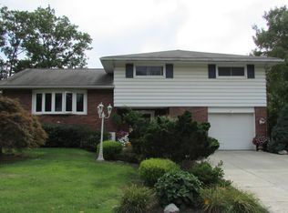 1322 Cherry St, Scranton, PA 18505