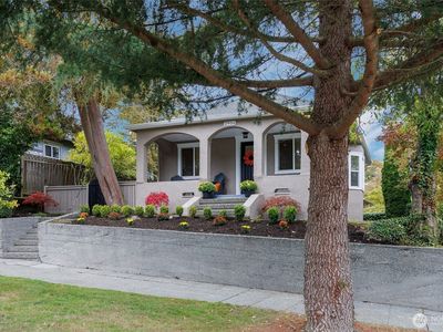 2956 E Republican, Seattle, WA, 98112