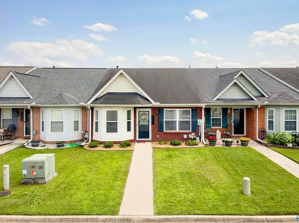 3241 Fieldstone Dr SW, Decatur, AL 35603