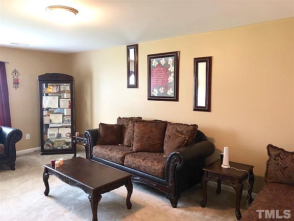 3rd image of 4103 Country Pine Ln