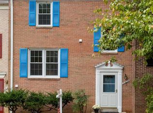 9533 Burdett Rd, Burke, VA 22015