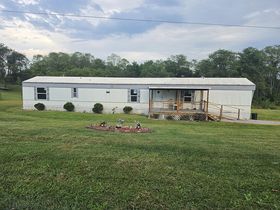 1st image of 65 Long Ln