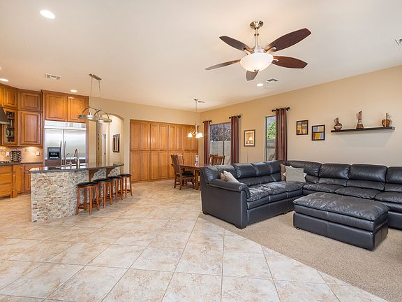 3rd image of 31913 N 15th Dr