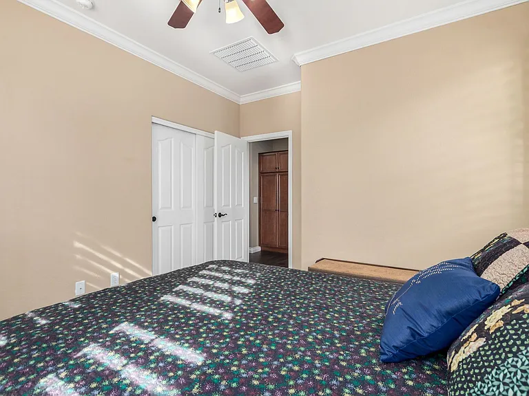 856 E Harmony Way — Photo 18