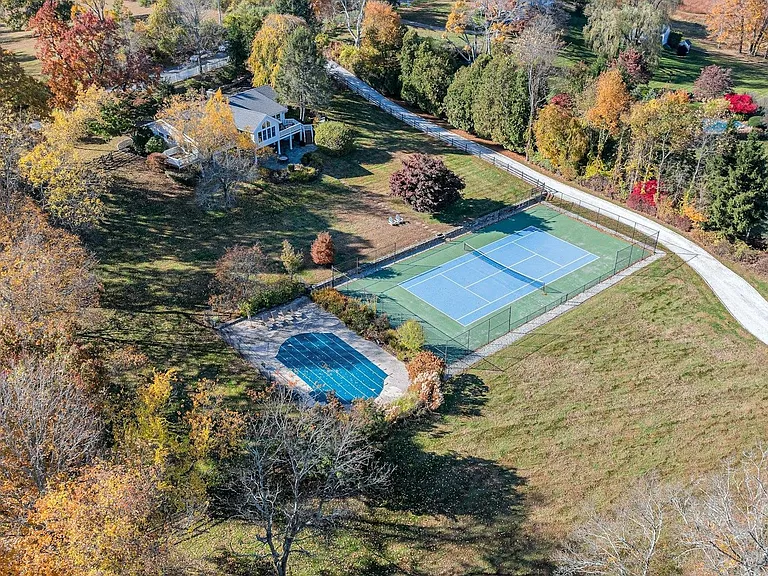 90 Cushman Rd — Photo 1