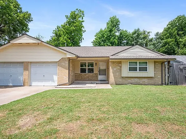 128 Mount Vernon Dr, Norman, OK 73071