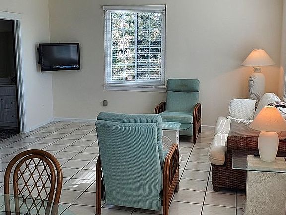 2nd image of 238 Tampa Ave W APT 220