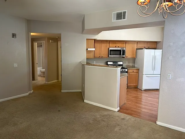 217 Vessona Cir — Photo 5