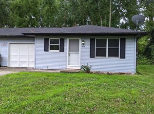 303 E. Palm Drive, Syracuse, IN 46567
